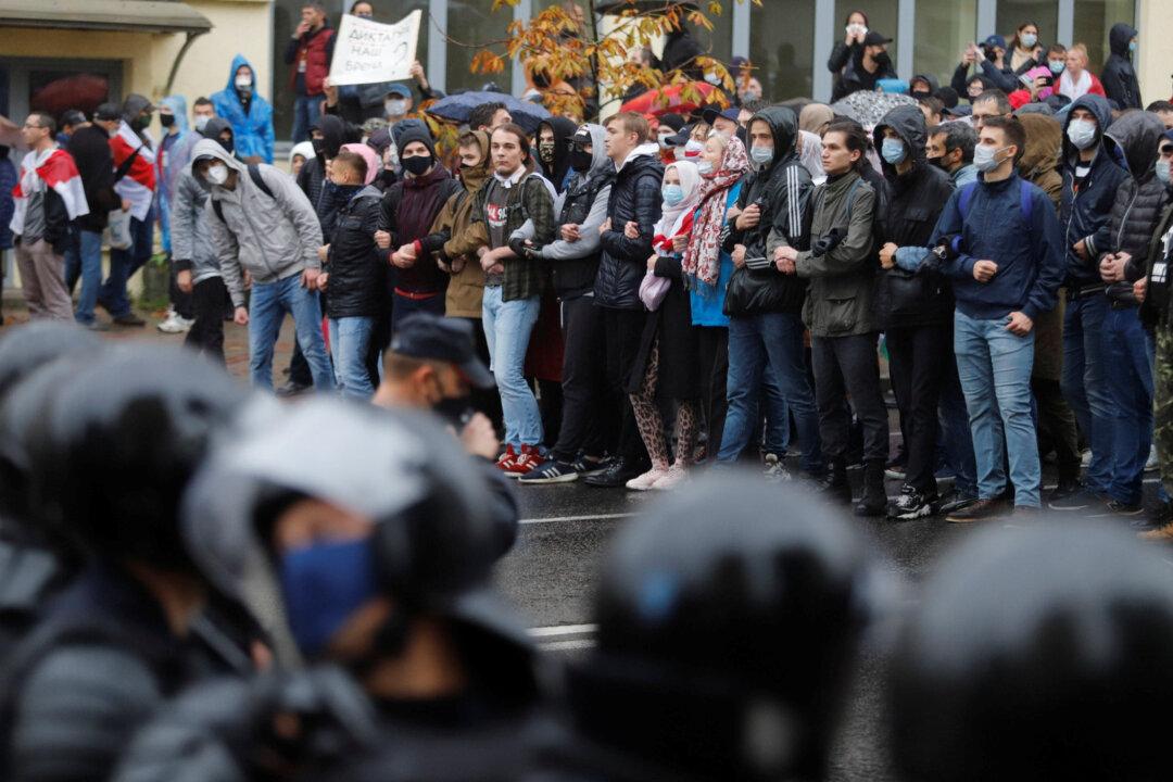 Belarus President Visits Jail to Meet Detained Rivals: State News Agency