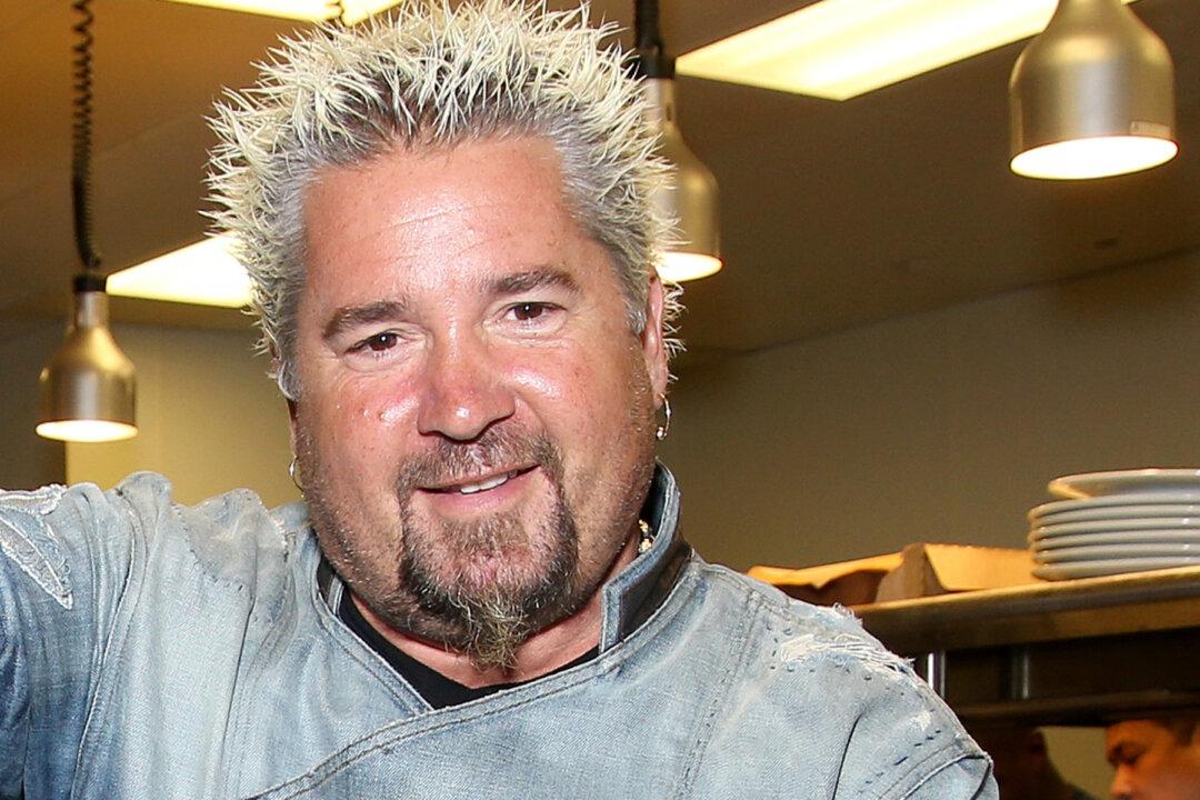 Guy Fieri’s Mobile Kitchen Feeds Thousands of First Responders Battling Wildfires