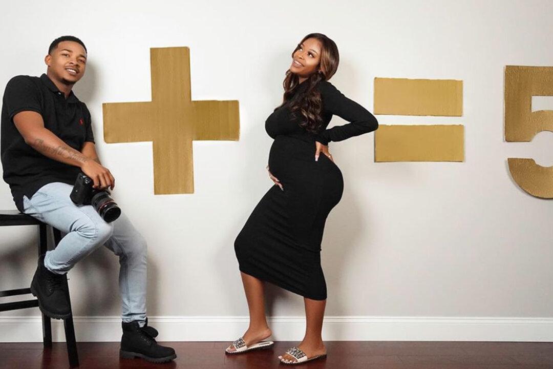 Couple Told They Couldn’t Conceive Now Expecting 3 Babies in Rare ‘Double Pregnancy’