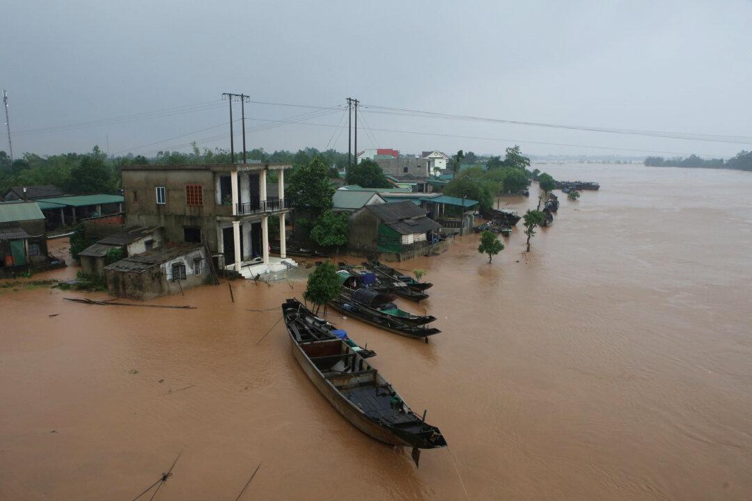 Southeast Asia Flood Deaths Near 40 as New Storm Approaches