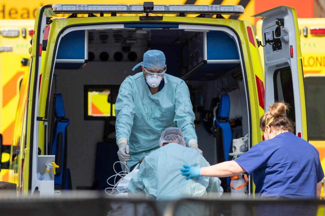 Estimated Weekly Cases in England Rise to 430,000