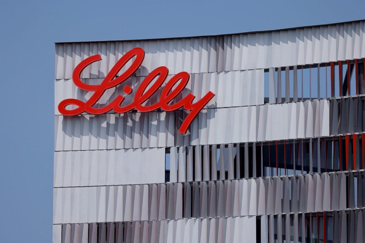 The Eli Lilly logo on one of the company's offices in San Diego on Sept. 17, 2020. (Mike Blake/Reuters)