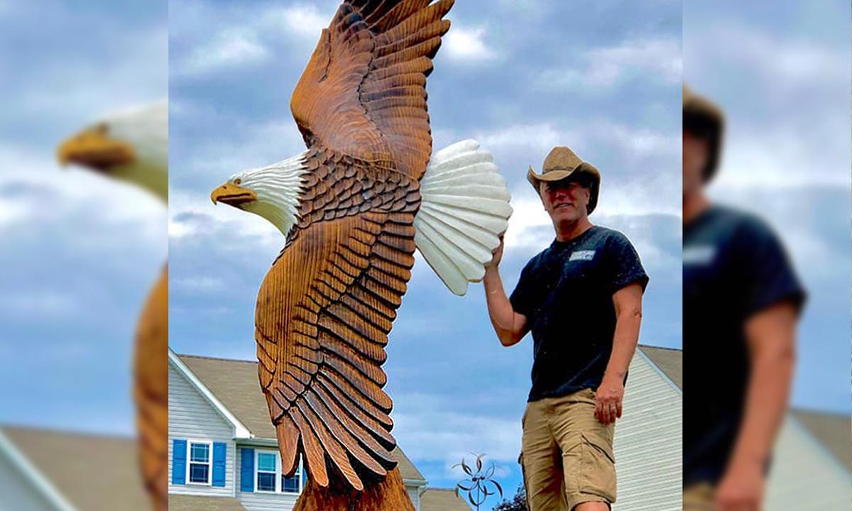 Chainsaw Sculptor Commissioned by White House to Create 9-Foot Bald Eagle for the President