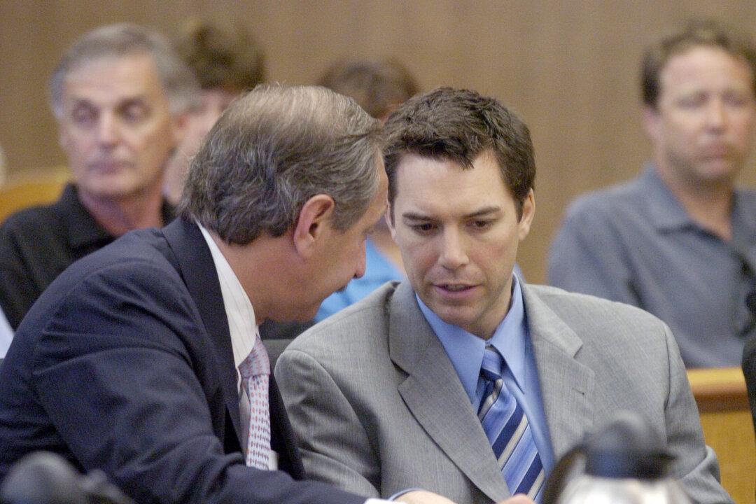 Scott Peterson’s Sister-in-Law Alleges She Has Evidence to Overturn His Conviction
