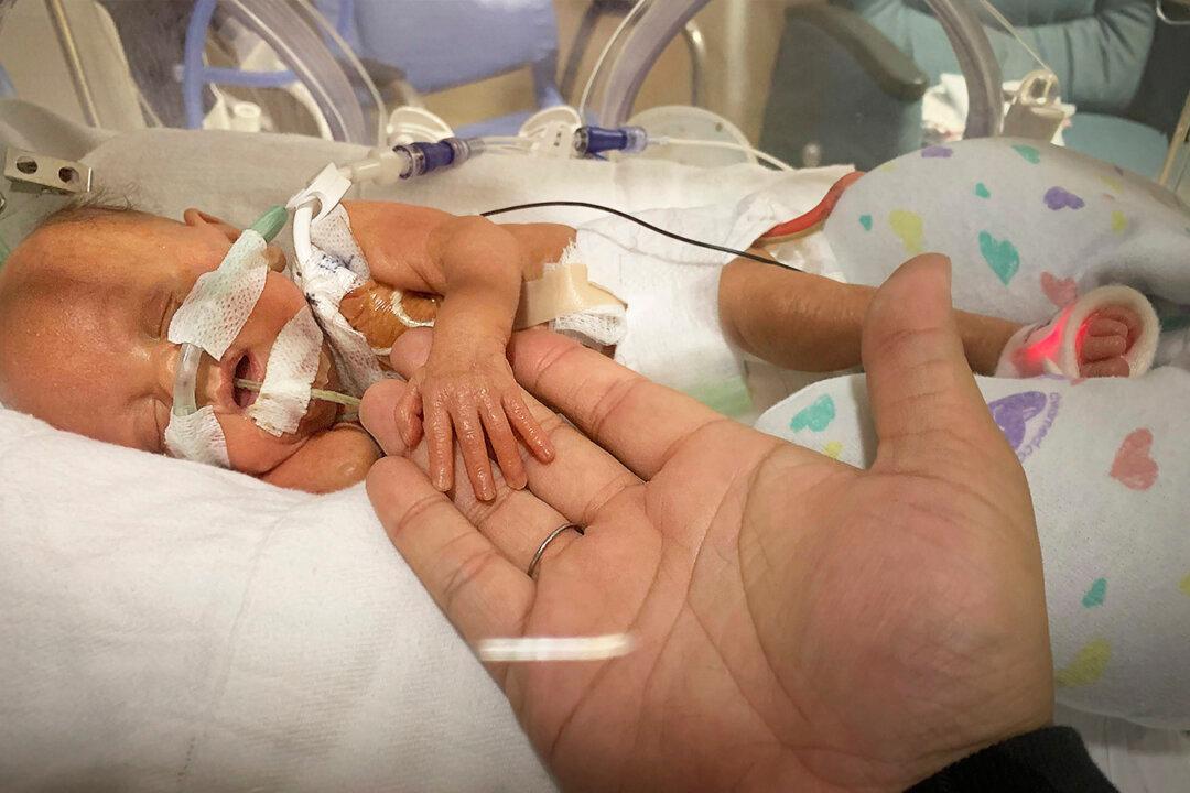 Baby Born 4 Months Premature Finally Heads Home After 1 Year in NICU