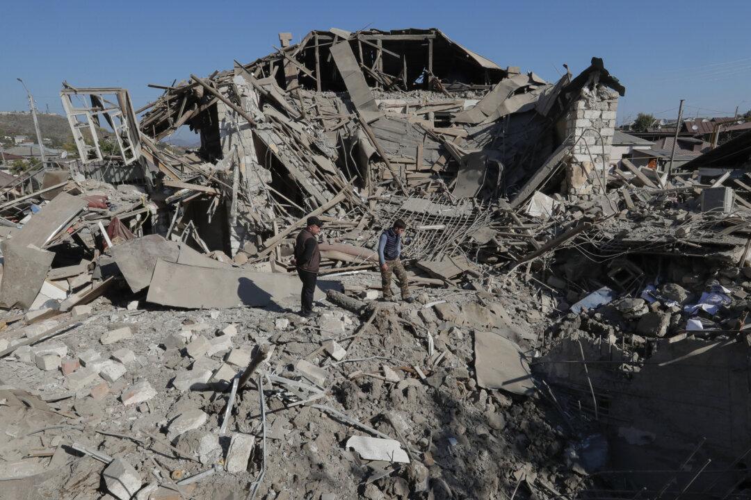 Armenia and Azerbaijan Truce Breaks Down Within Hours