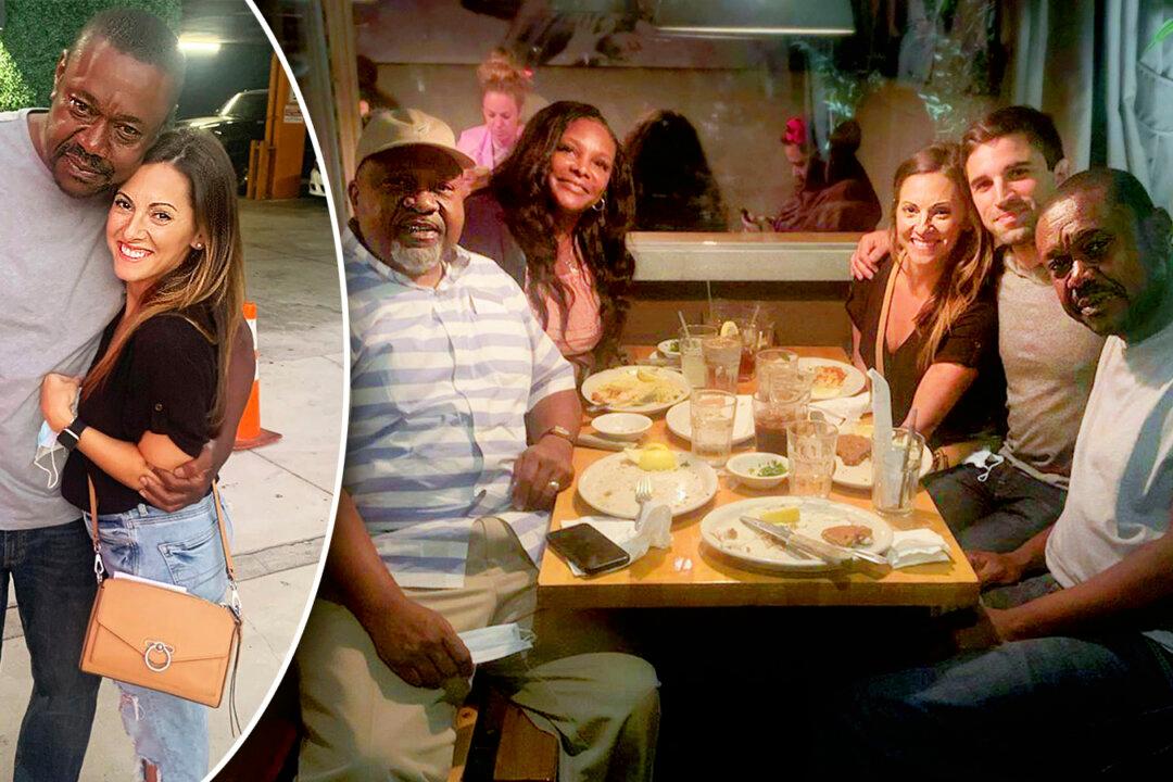 LA Woman Helps Homeless Man Reunite With Family After 20 Years’ Separation