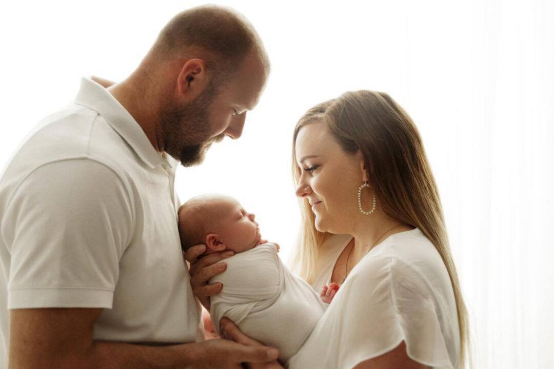 Woman Who Drank 24 Bottles of Beer a Day Has IVF Baby After Giving Up Booze