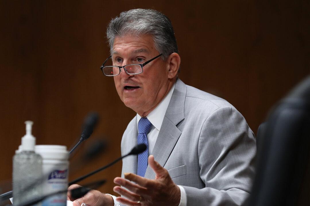 Sen. Joe Manchin Calls for Bipartisanship, Civility in American Politics