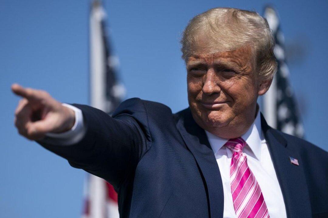 Philadelphia Firefighters Union Votes to Uphold Its Endorsement of Trump