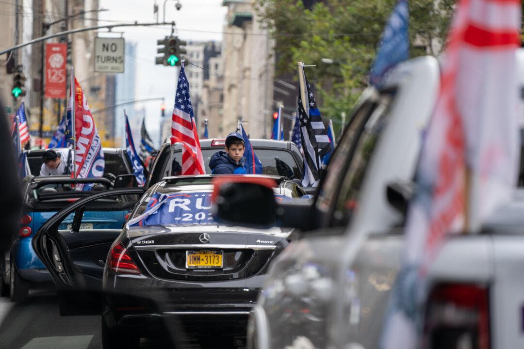 Counter Protesters Attack ‘Jews for Trump’ Rally in New York