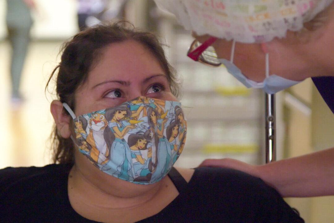 Doctors Save Pregnant Mom Dying From COVID-19, Deliver Baby During Coma