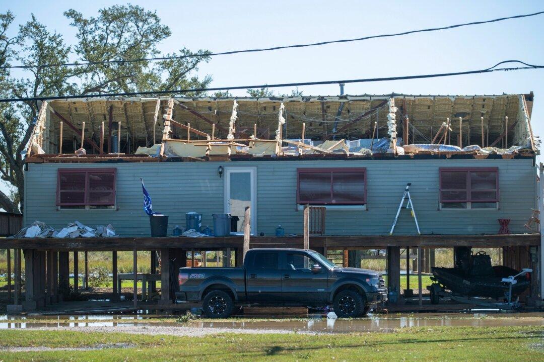 Hurricane Zeta Soaks Southeast After Swamping Gulf Coast, 6 Dead