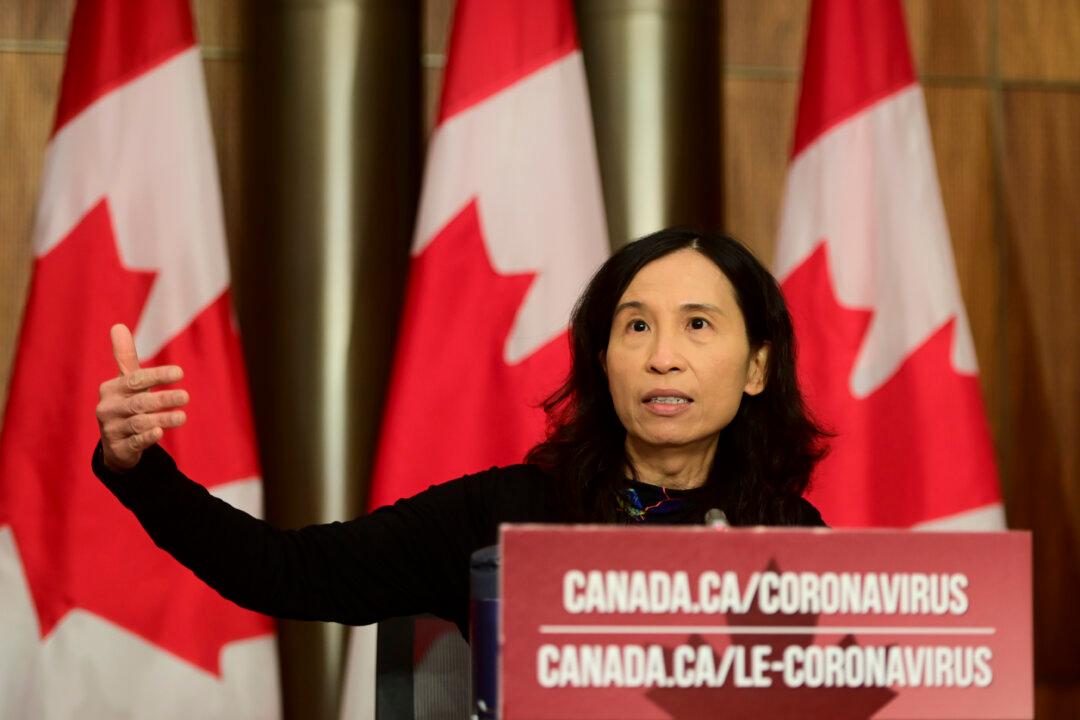 Canadians Need to Cut Contact by 25 Percent to Slow COVID-19 Spread: New Modelling Data
