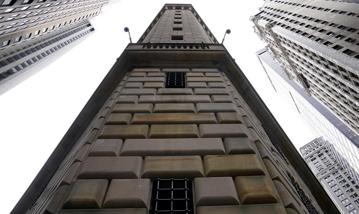 Fed Reduces Loan Minimum, Easing Terms for Main Street Program