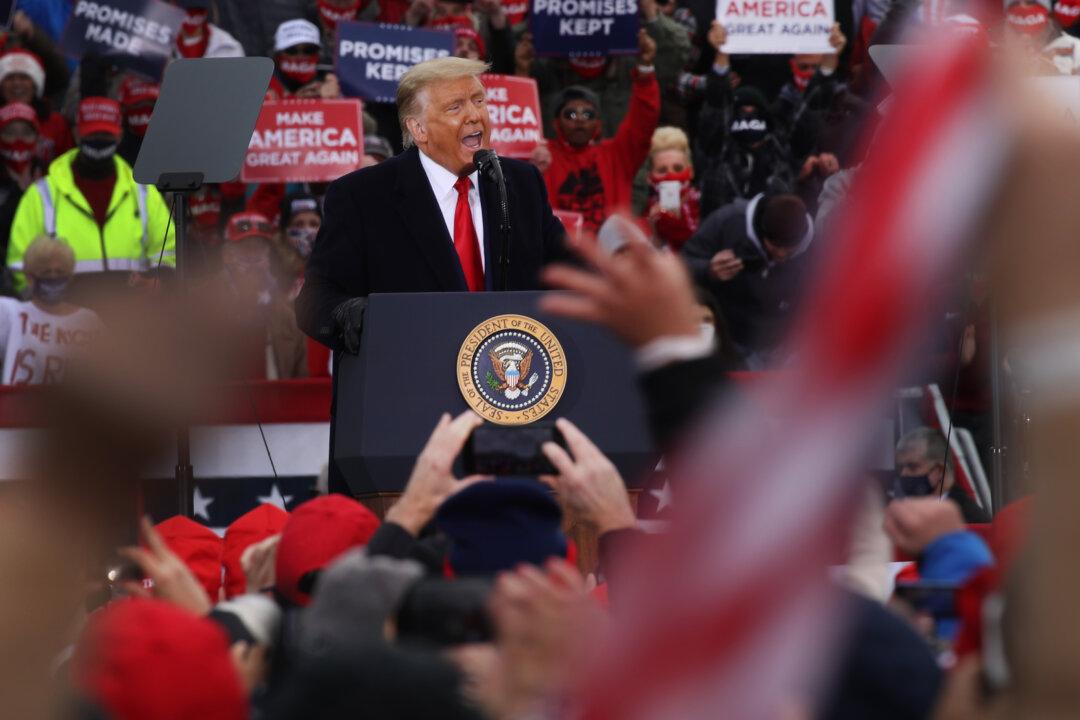 Trump Says He Signed Executive Order to Protect Fracking