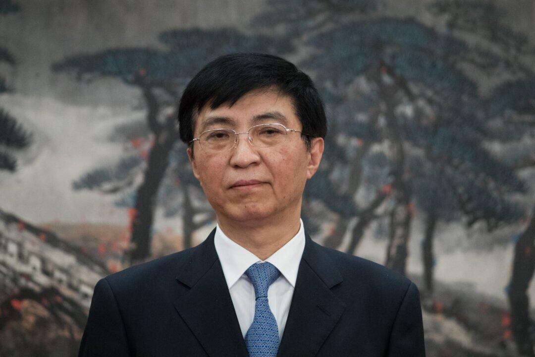 Taiwan KMT Official Visits China Amid Cross-Strait Tensions