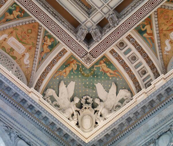 Detail of a ceiling in the Thomas Jefferson Building. (Public Domain)
