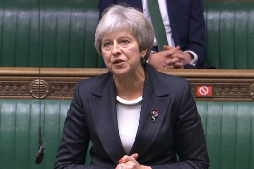 Two Former Tory Leaders Refuse to Vote For England Lockdown