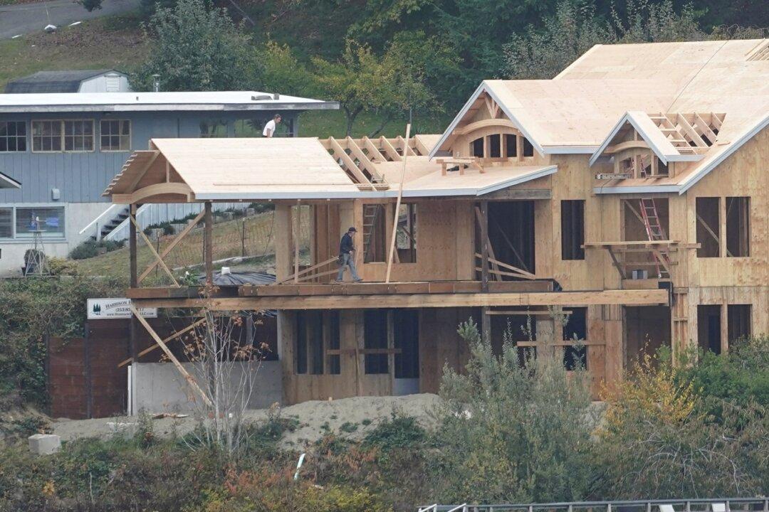 US Productivity Increases 4.9 Percent in Third Quarter