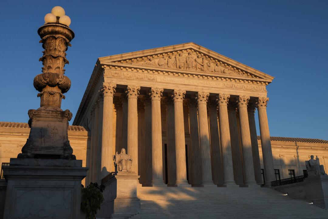Pennsylvania Democrats Urge Supreme Court To Defer Action on Ballot Deadline Extension Case