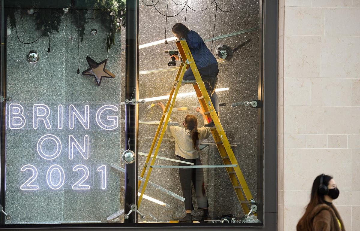 Mixed Blessings Predicted for UK Christmas Economy: Report