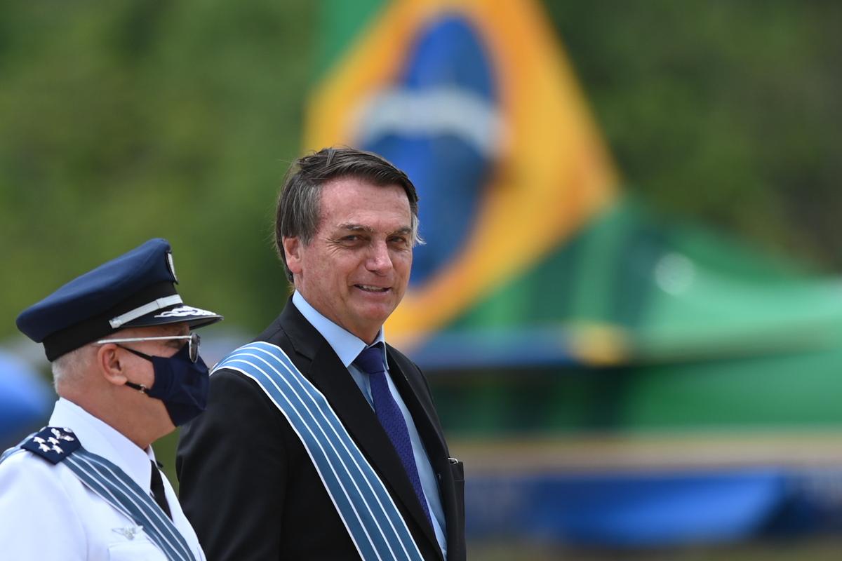 Brazil’s Bolsonaro Says He’s Aware of Fraud in US Presidential Election