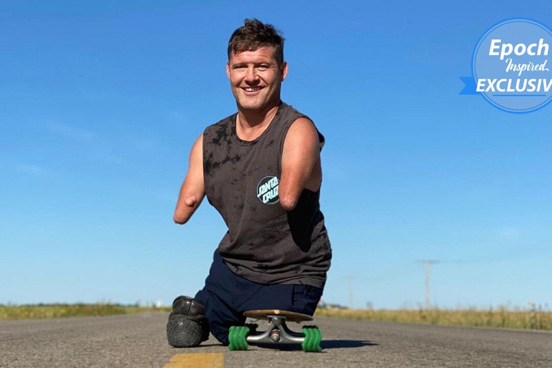 Man With No Arms and Legs Completes 10 Marathons, Shares Indestructible Motto: ‘If I Can’