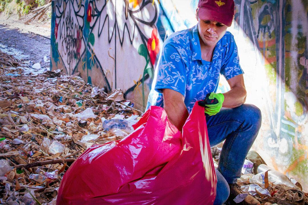 Eco-Friendly North Carolina Man Picked Up 7,000 Bags of Trash and Started a Movement