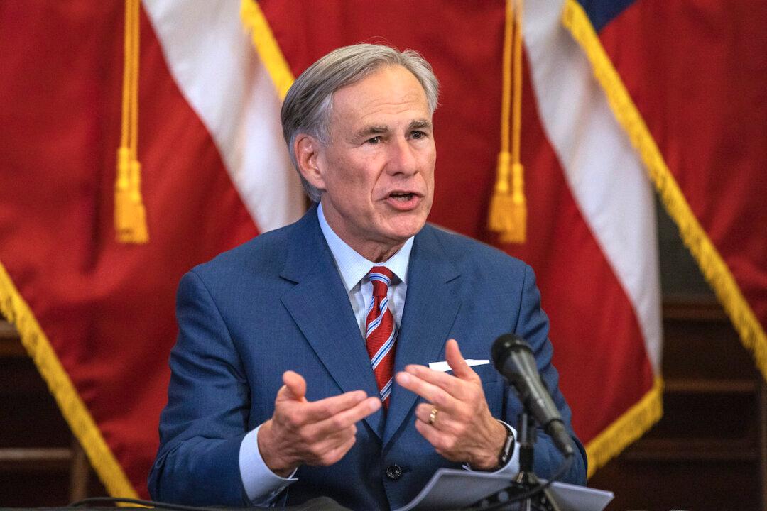 Texas ‘Leading the Way’ in COVID-19 Vaccines Administered in US: Abbott