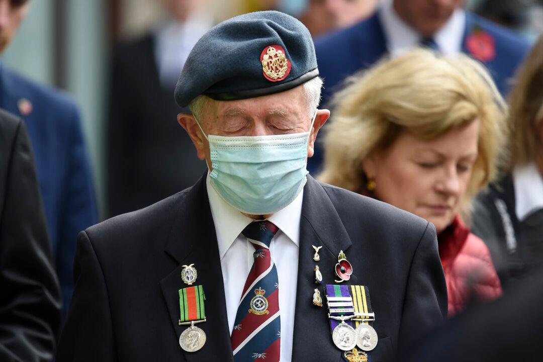 UK Comes Together in Distant Silence on Armistice Day