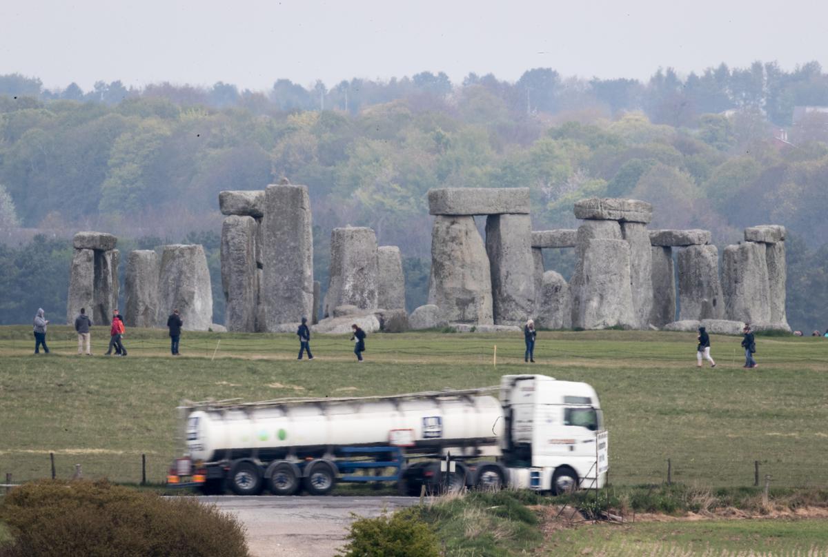 Stonehenge Tunnel Approved By Minister, Against Advice of Planning Officials