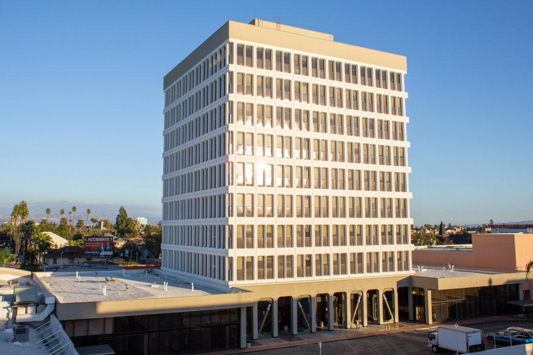 Historic Santa Ana Office Building to Be Converted to Apartments