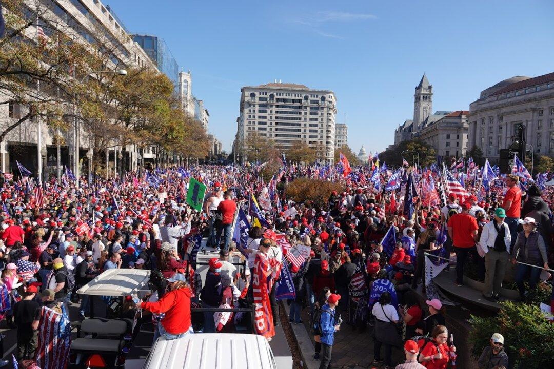 ‘March for Trump’ Organizers Plan Large Rally in December