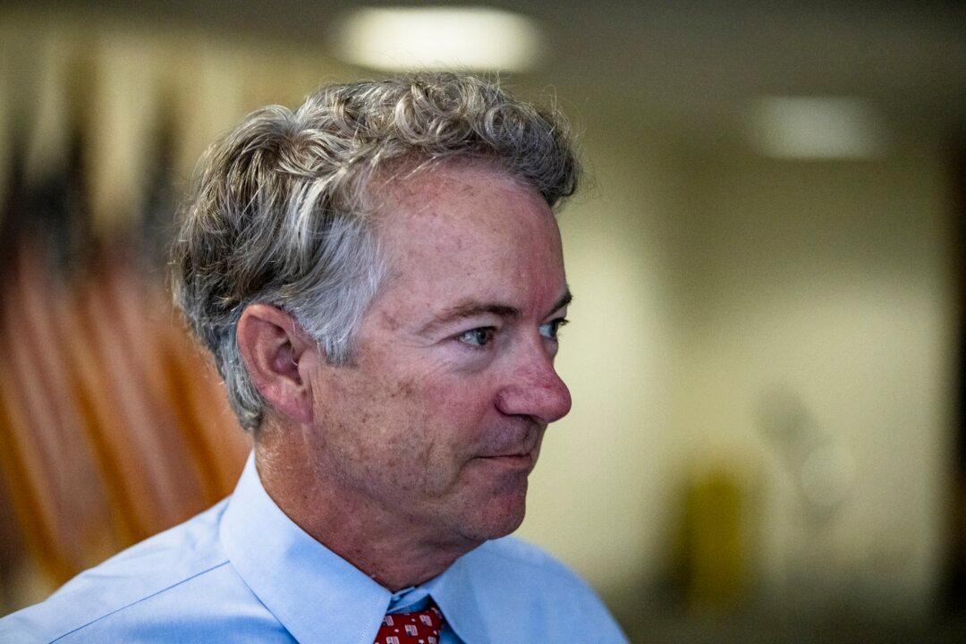 Sen. Paul Says He'd Challenge a Biden Administration-Ordered National Lockdown