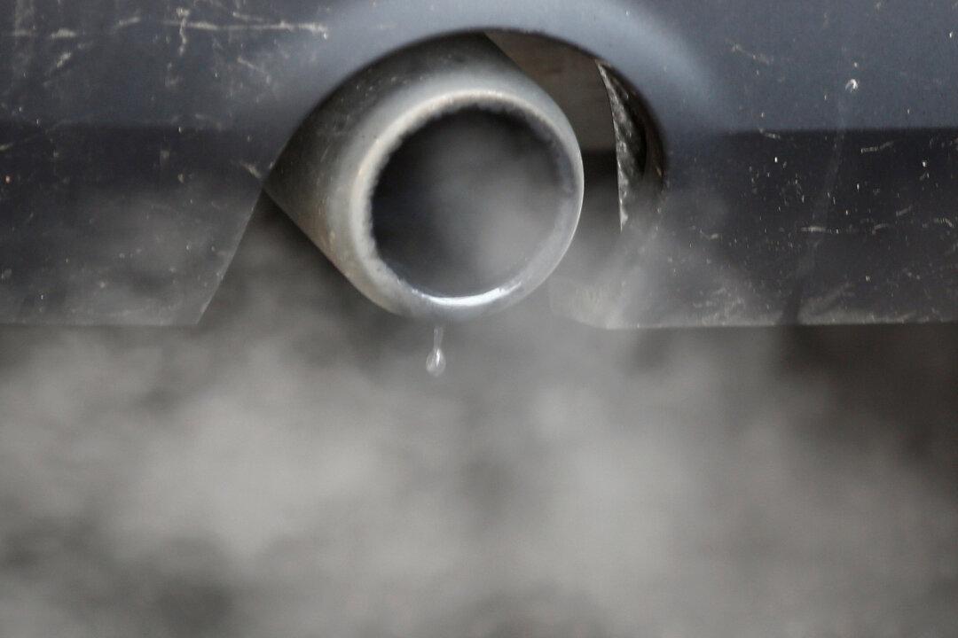 EU Plans Tight Car CO2 Limits Under Green Finance Rules
