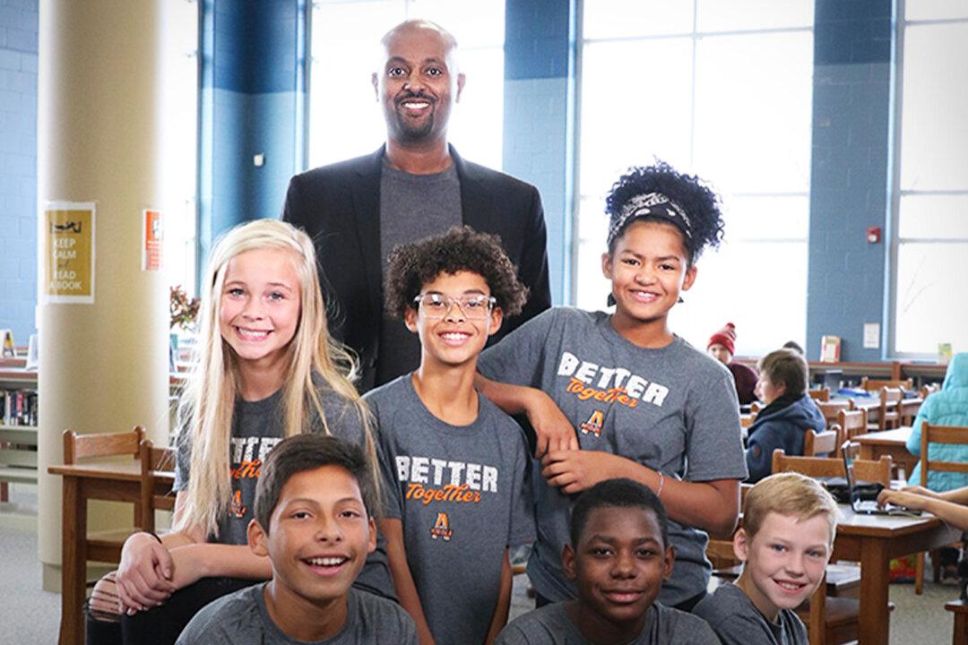 Brother’s Tragic Death From Heart Failure Inspires Sibling to Diet, Exercise, and Lose Weight