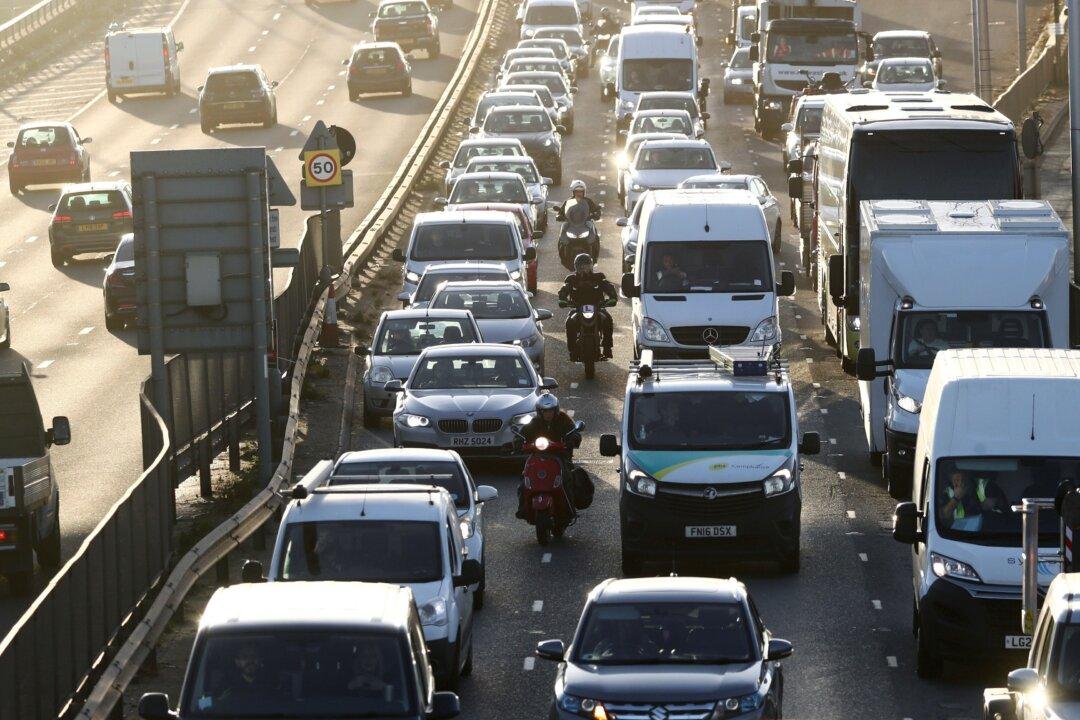 UK to Ban Sales of New Gas and Diesel Cars, Vans From 2030