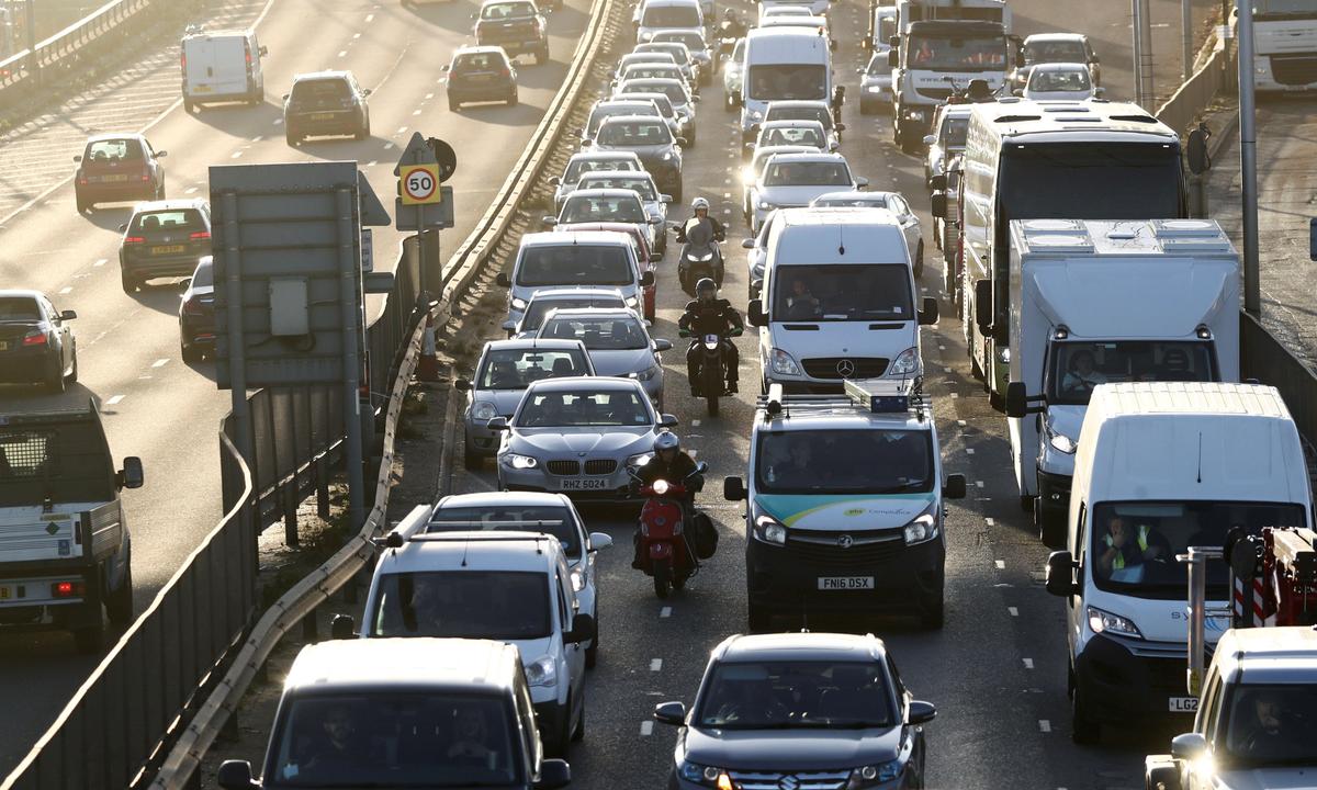 UK to Ban Sales of New Gas and Diesel Cars, Vans From 2030