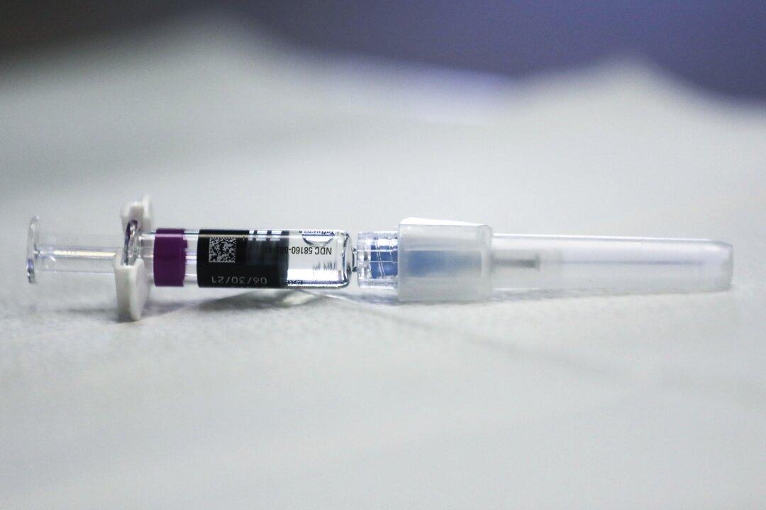 Over 50s in England to Get Free Flu Vaccination