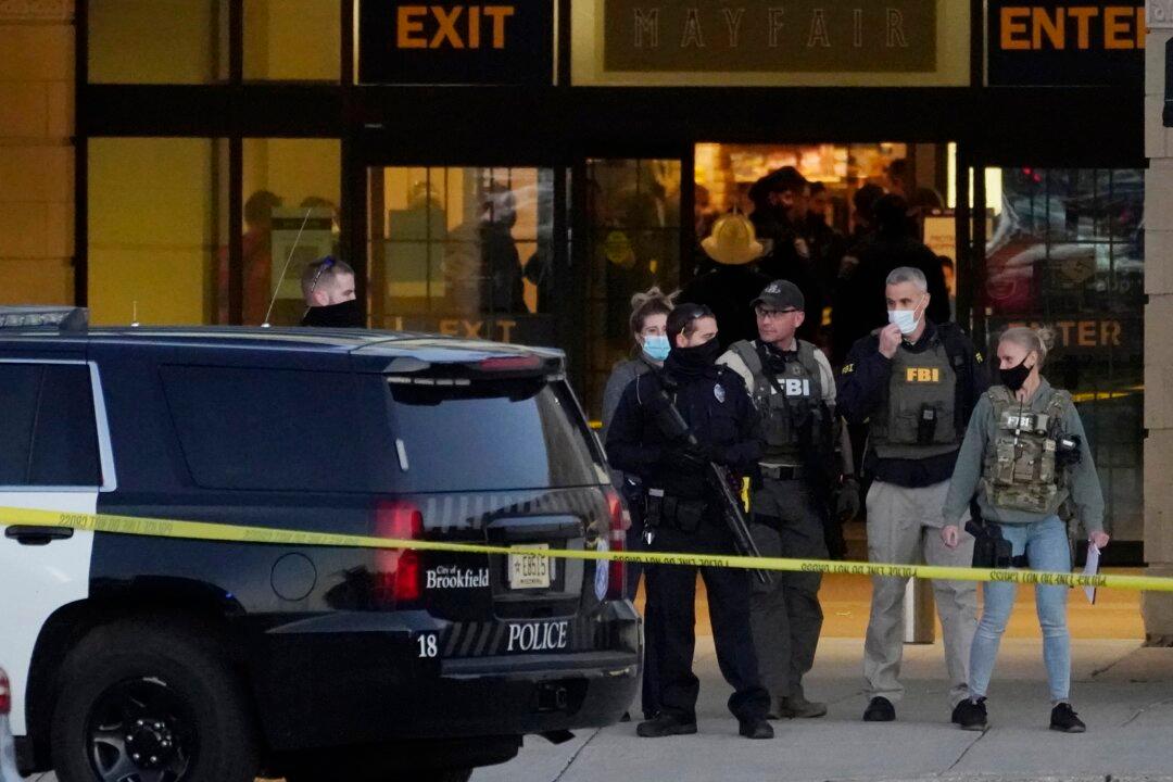 8 Injured as Police Search for Suspect in Wisconsin Mall Shooting