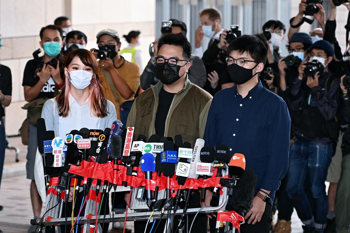 International Groups Condemn Detention of 3 Hong Kong Activists