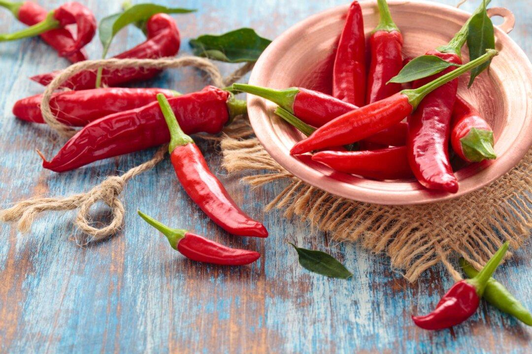 The Fascinating Health Benefits of Hot Peppers