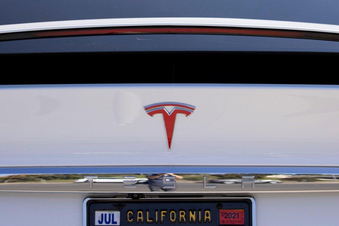Tesla Wins First US Autopilot Trial Involving Fatal Crash
