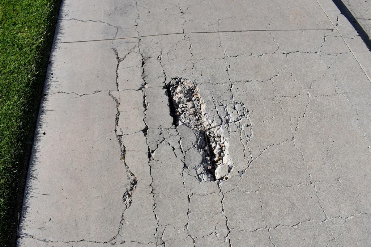 Always Get Several Estimates When Replacing a Concrete Driveway