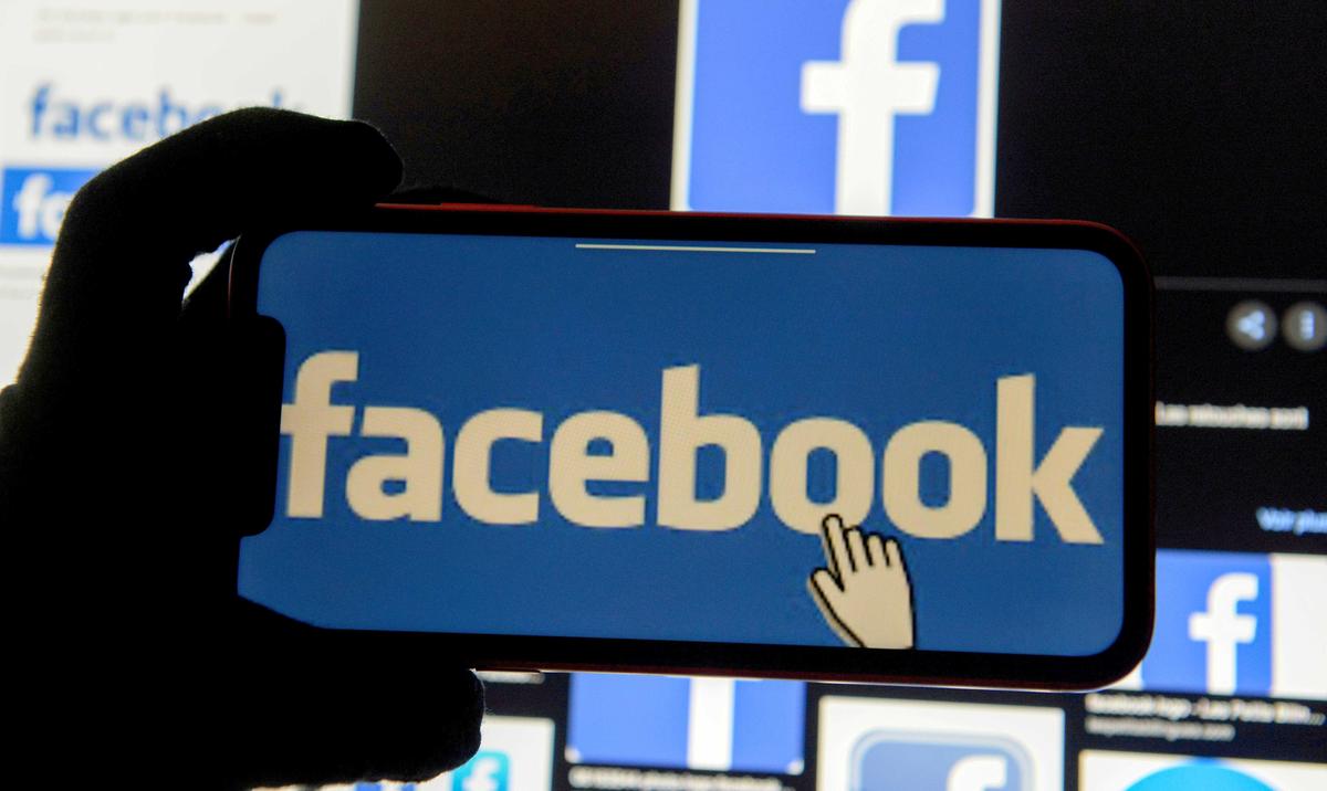 Hold Facebook Responsible for Unwanted Communications, Supreme Court Told