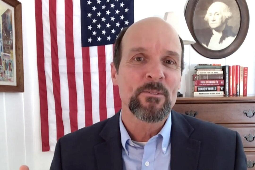 Free, Fair Election Is Guarantee of America’s Freedom, Democracy, Filmmaker Bowers Says