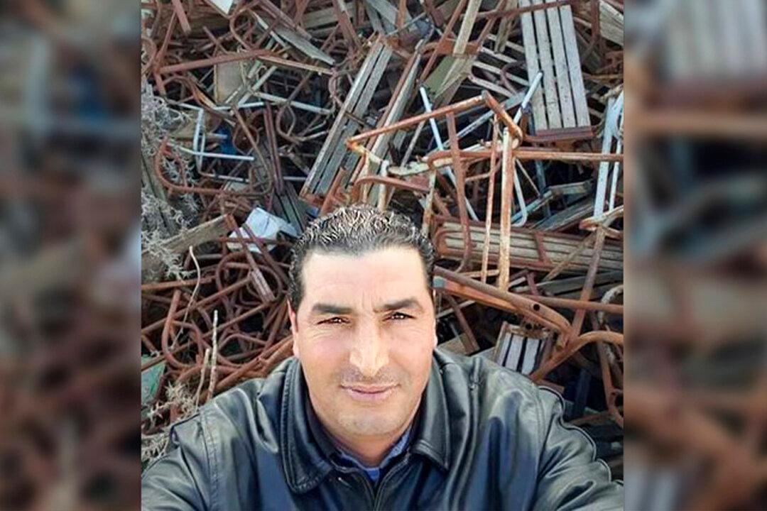 Tunisian Man Transforms Broken Furniture Into Brand-New Benches, Desks for Impoverished Schools