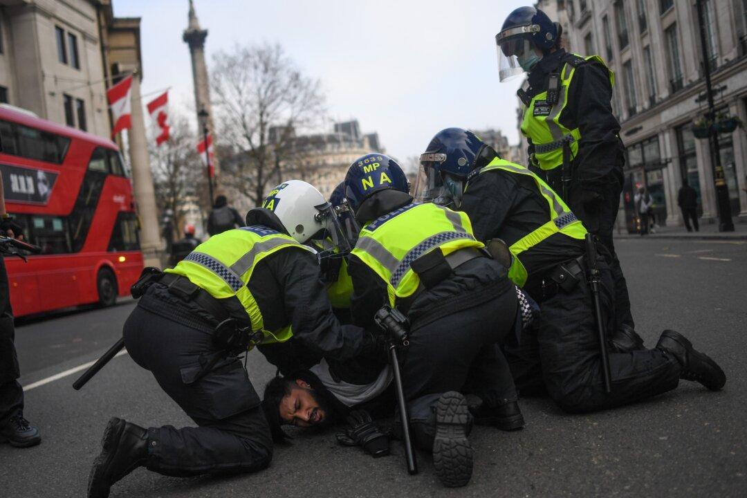155 Arrested in London Protest Against CCP Virus Measures