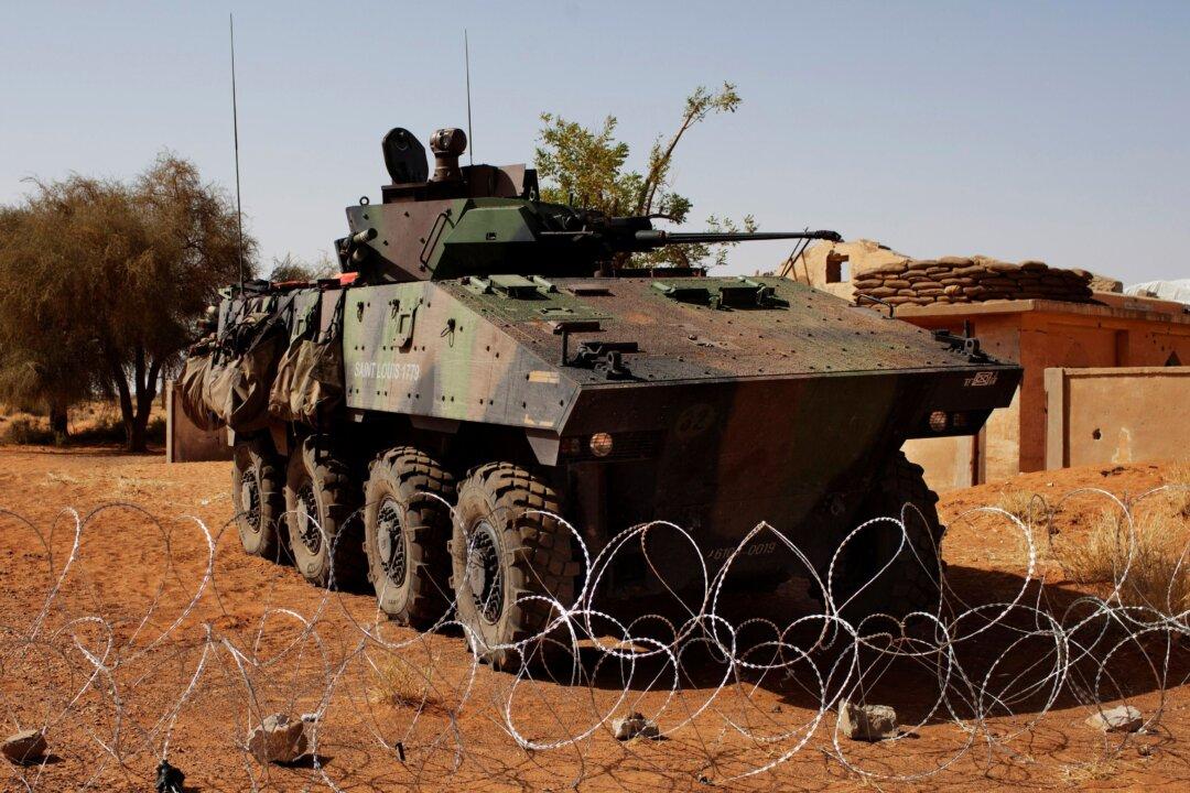 Islamists Attack Three French Military Bases in Mali